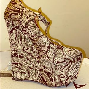 Aldo Bronckhorst wedge